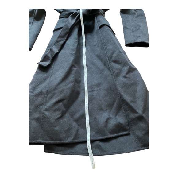 Prada Black Wool Wrap Coat with Fox Collar Size 46 (US Size 10) - Picture 7 of 16